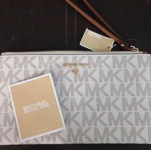 Large Michael Kors wristlet wallet